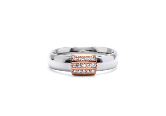 Jonc avec bague en or pavée de diamants