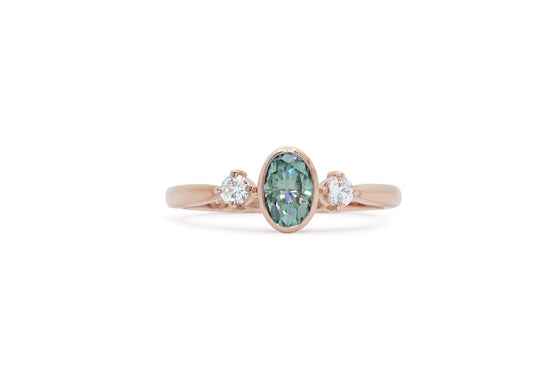 Rafraîchissante (Moissanite teal)