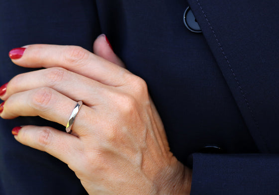 L'ingénieure (Ag925)