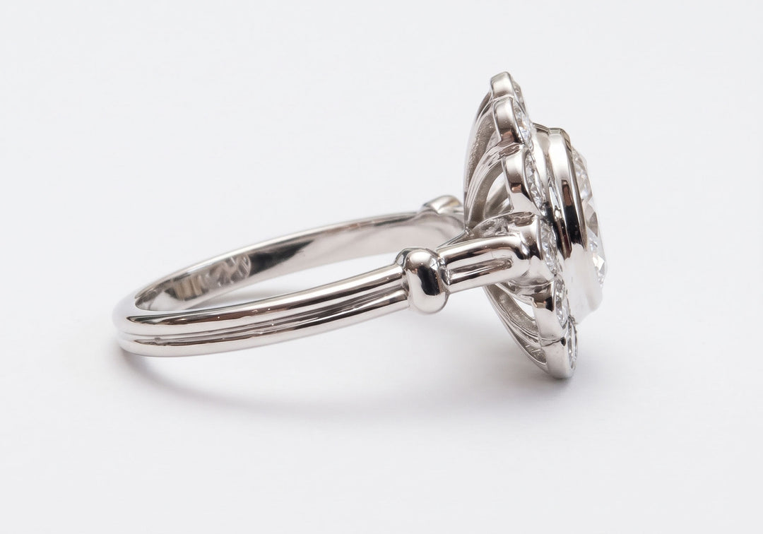 Bague de fiançailles Sous ton charme avec diamant de laboratoire vu de côté