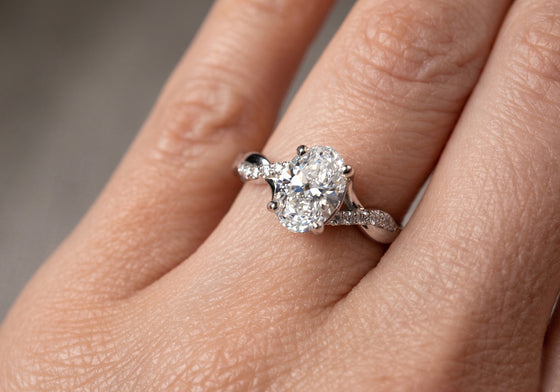 Pour l'éternité oval pavé