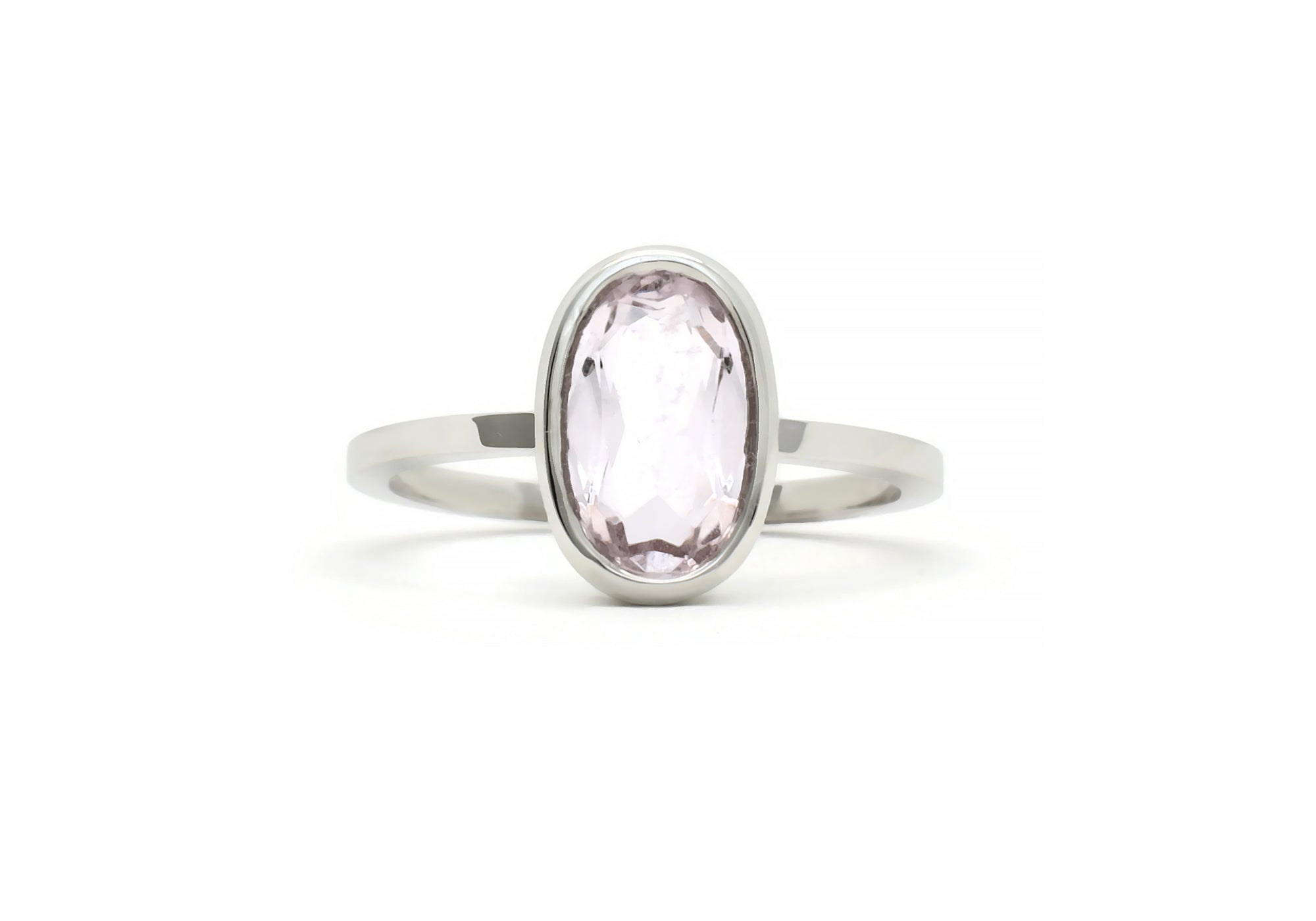 Bague avec tourmaline rose ovale