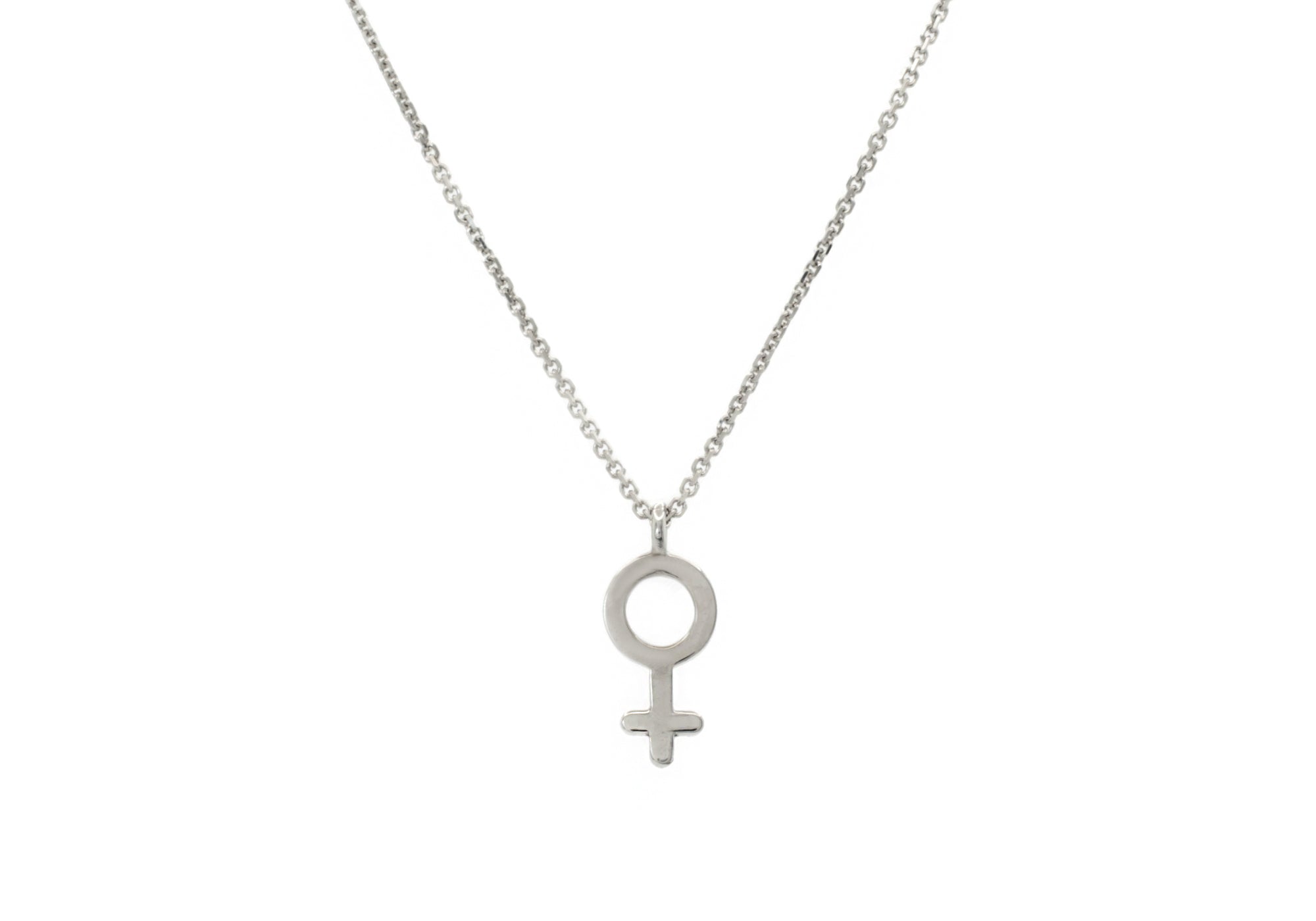 Collier avec symbole féminin.